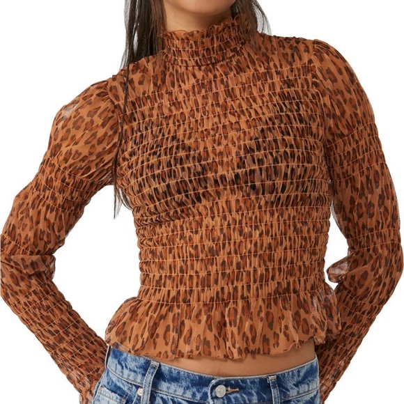 Hello there Free people leopard top - Picture 1 of 7